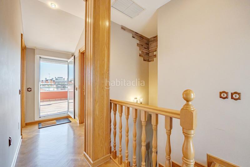 Foto 5300add2-b84b-439f-8ec6-fb8c6b8c4636. Dúplex amb calefacció a Centro Getafe