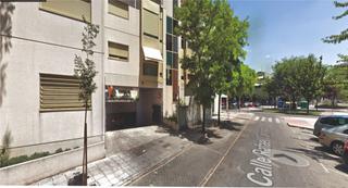 Aparcament cotxe a Calle óscar domínguez 5