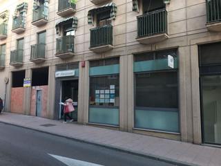 Local Comercial en Calle del Doctor Isla