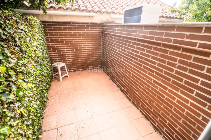 Foto 42e8d760-79df-4634-8afd-bff324b8236c. Casa adossada amb calefacció aparcament piscina a Parla