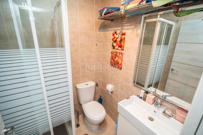 Foto fdf21ff9-a579-4573-b0b4-c10e436be09d. Casa adossada amb calefacció aparcament piscina a Parla