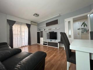 Etagenwohnung en San Jos-Buenos Aires. Piso reformado 2 dormitorios