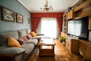 Pis en Villaverde Alto. Piso  recien reformado cocina y bao