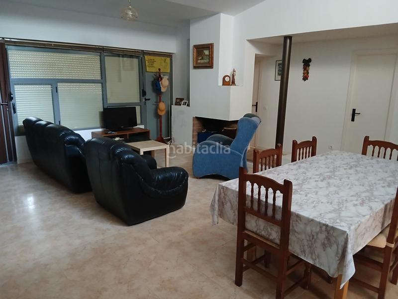 Foto 80ff54ff-2e36-4efc-8b04-9af1be78dad8. Xalet amb xemeneia calefacció a Marugán