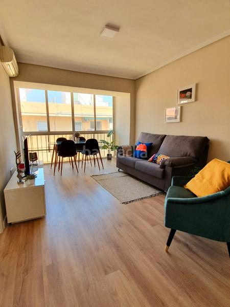 Foto 69c4f0cf-52d5-4865-bbb6-145e58c50fd9. Alquiler piso increíble vivienda reformada de 3 dormitorios para estudiantes en Valencia