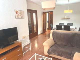 Rent Flat in Ciutat Jardí. Estupenda vivienda para estudiantes en justo y pastor