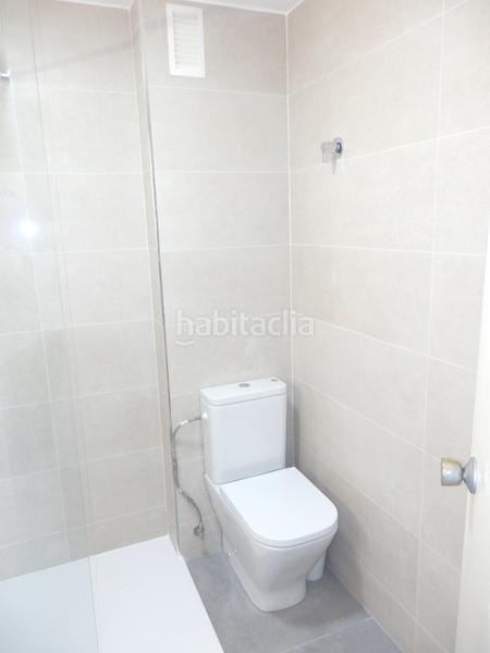 Foto 2cc384b0-331b-4bc3-b8a5-786e043aafd2. Alquiler piso vivienda para estudiantes en avenida blasco ibáñez en Valencia