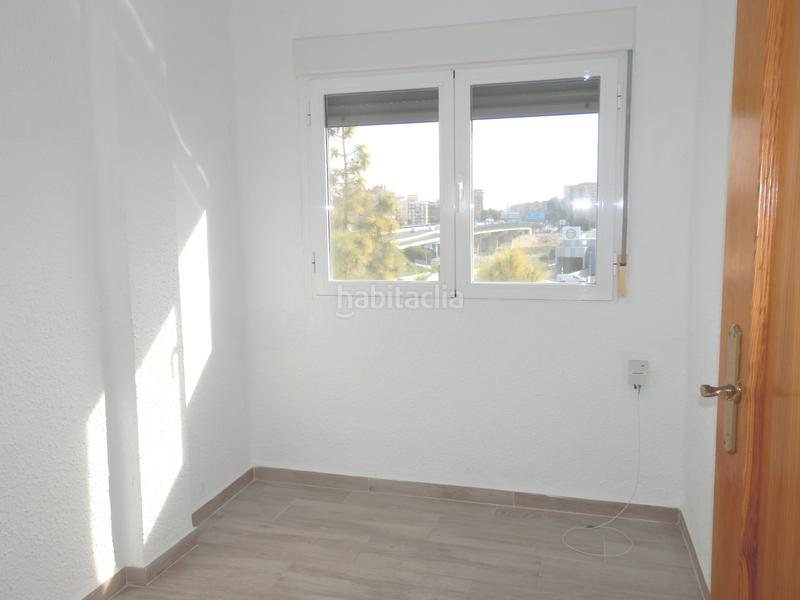 Foto 5fec3eeb-f4b4-41da-84c0-5f480a3c106b. Appartamento in Avenida de la Paz Xirivella