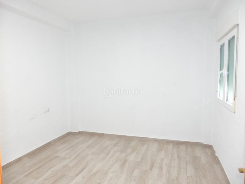 Foto 7fa99035-f93e-44cb-983e-548e39f9e354. Appartamento in Avenida de la Paz Xirivella