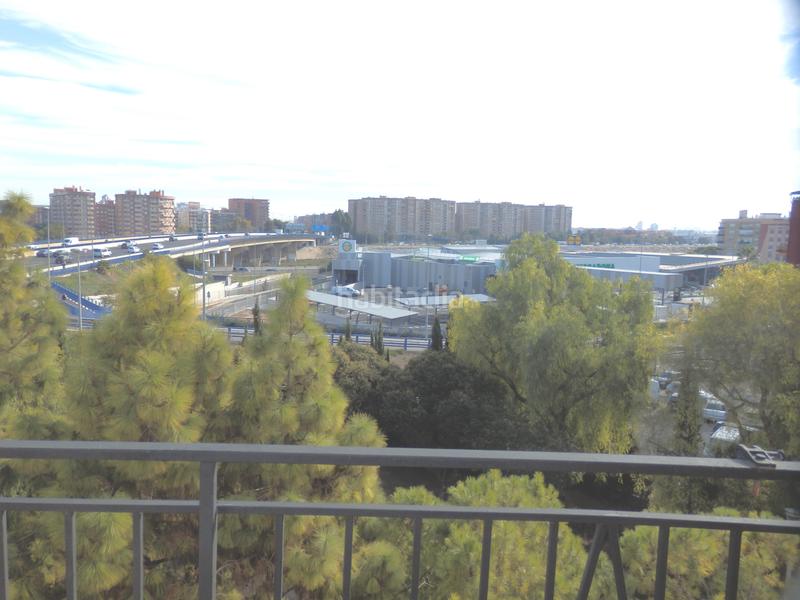 Foto cd2583d6-70fb-4519-b3cc-8c30e77bc037. Appartamento in Avenida de la Paz Xirivella