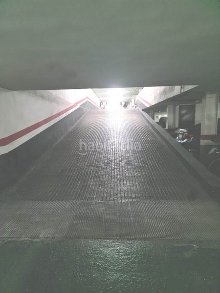 Foto fbe43d51-fc43-42cb-84d1-8bb0c55de36f. Aparcament cotxe a Ciutat Jardí Valencia