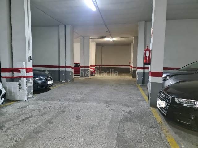 Foto 700c9279-af4f-44b6-b447-083e01dca50b. Miete motorradparkplatz in carrer del poeta mas i ros 2 in Valencia