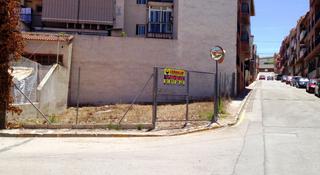 Terreno residencial en Calle miguel de unamuno 27. Parcela urbana de 150 m2 en el centro de cehegín, esquina muy bi