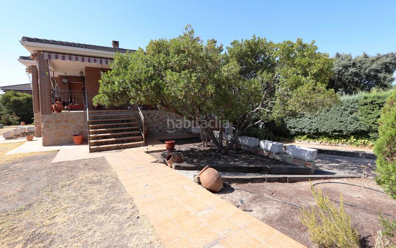 Foto 17901685-78e6-48f7-81fb-95c4cf4ca9f4. Chalet dans calle águila 88 dans Calalberche