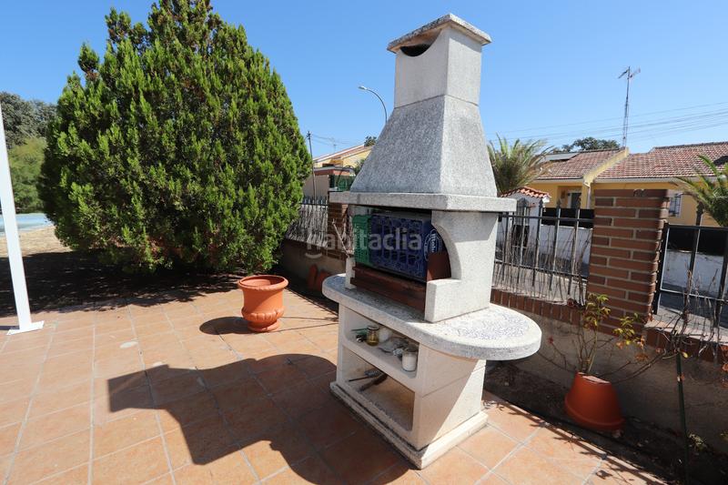 Foto 87831308-44a8-4445-afb3-bb49da241a06. Chalet dans calle águila 88 dans Calalberche