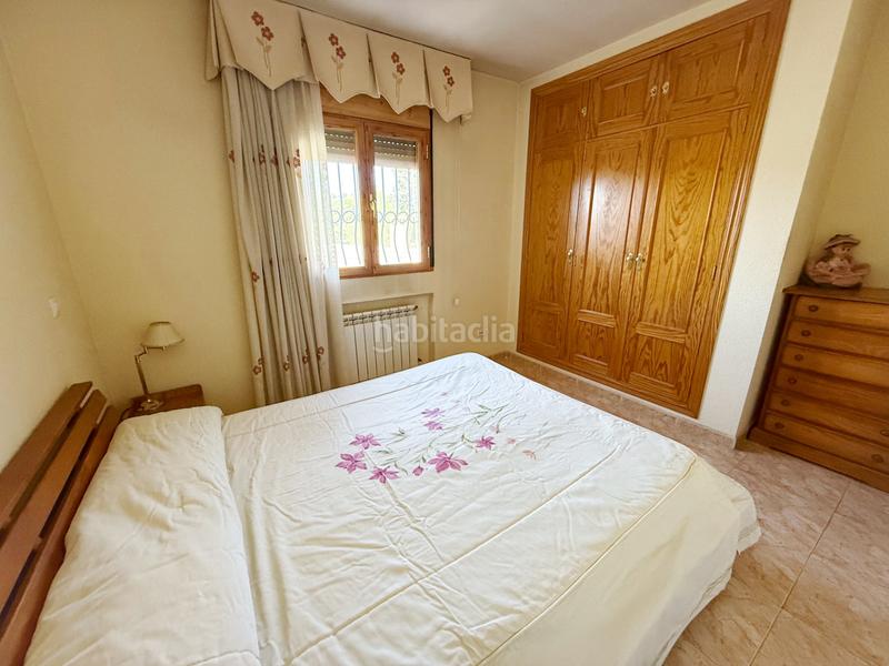 Foto a05df57d-5963-49ac-a466-71867a02a033. Chalet dans calle águila 88 dans Calalberche