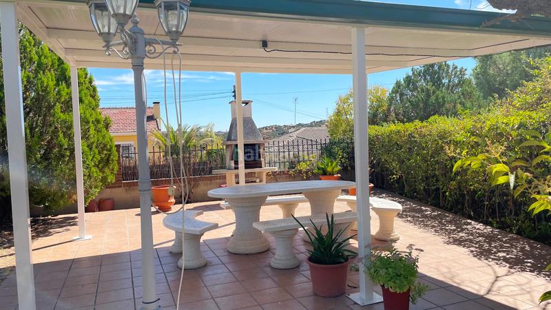 Foto e1ab580f-b5e9-4ebb-9ad3-bd35eb5b37f2. Chalet dans calle águila 88 dans Calalberche