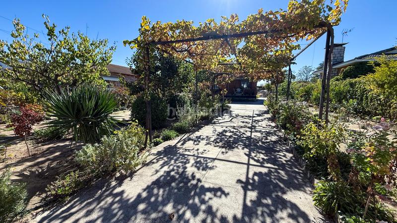 Foto 6748fd2f-97d1-438d-8e9d-fd24832fefa9. Chalet dans calle río nalón 12 dans Calalberche