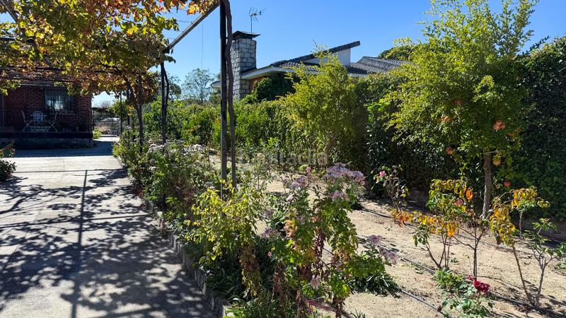 Foto 8d2c4af1-1422-4fe9-b288-8aba0e84b349. Chalet dans calle río nalón 12 dans Calalberche