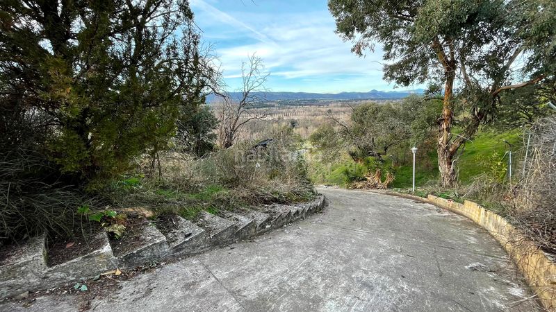 Foto 4e41f46a-8f44-4f3f-b1b8-a6a5d2a92216. Terreno residenziale in calle ginebra 6 in Calalberche