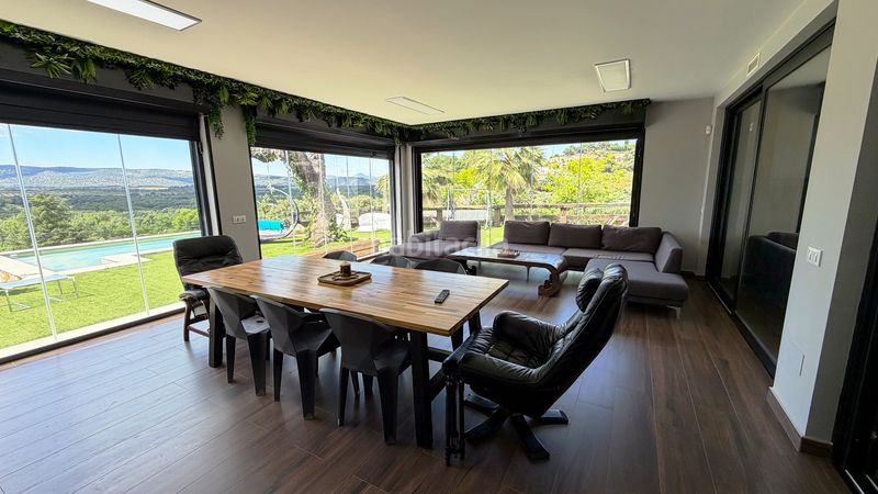 Foto c3792b29-375e-406d-bf78-89d41487a83a. Chalet in calle atenas 1 in Calalberche