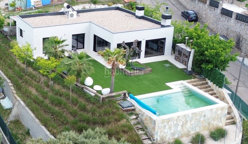 Foto dc5cb01d-0350-455e-9e79-e1ba729ef296. Chalet in calle atenas 1 in Calalberche