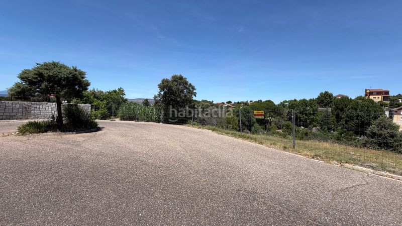 Foto f40c7170-8e29-4173-95e9-bfd128974fd2. Terreno residenziale in calle codorniz 22 in Calalberche