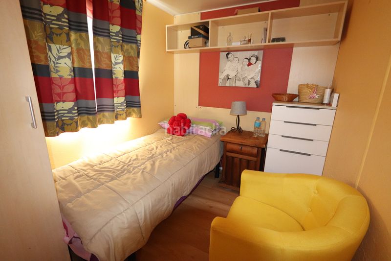 Foto df78f530-8427-45cf-b94f-c7bac2db64dd. Chalet avec cheminée chauffage parking piscine dans Calalberche