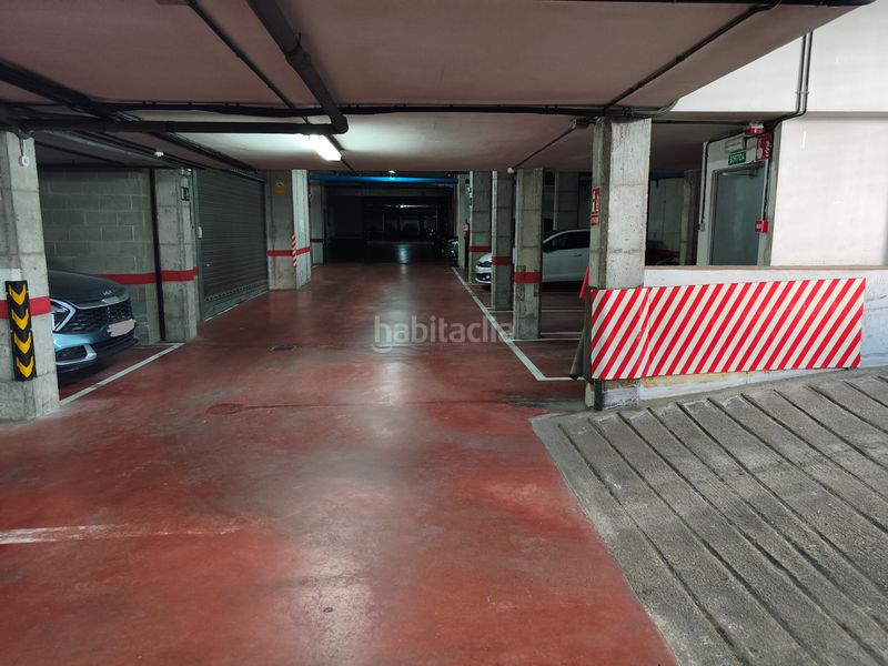 Foto 1790f26f-7121-4003-b3e7-e327de9a9b44. Aparcament cotxe a La Devesa Girona