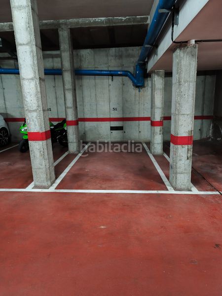 Foto ced49ea8-5b3f-4f92-8e54-da77fe4709f1. Aparcament cotxe a La Devesa Girona