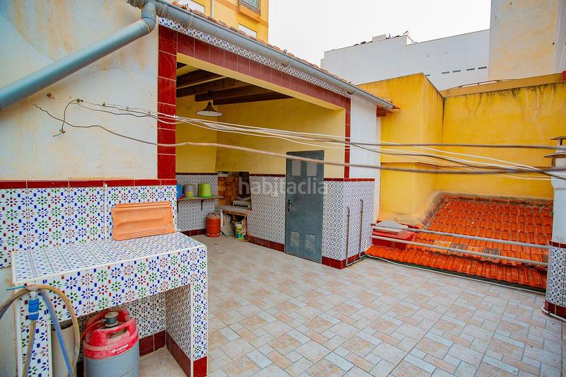 Foto 1917ce75-07a8-4faf-9a68-cff3c90fb335. Apartamento se vendenbspapartamentonbspamplio para reformar cerca de lanbspplayanbspdel curanbspennbsp con patio y cochera.nbspel ap en Torrevieja