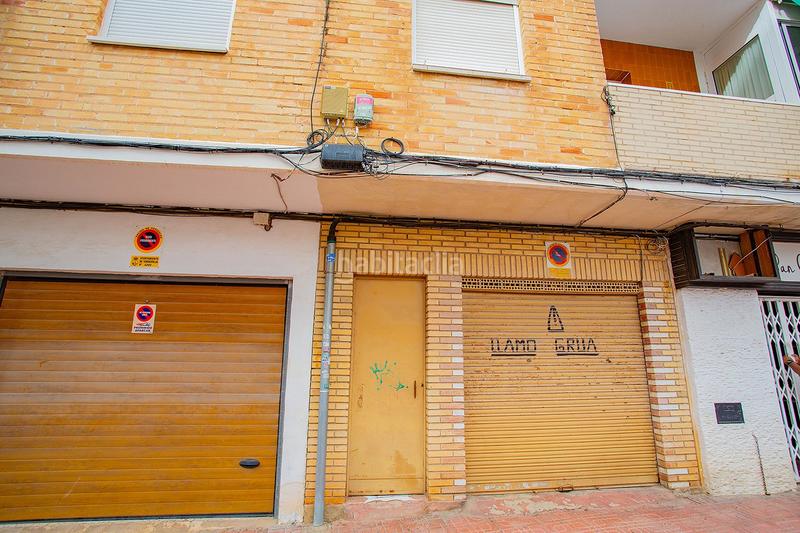 Foto 77d44cfa-60ed-4036-81d1-7508dca640e0. Apartamento se vendenbspapartamentonbspamplio para reformar cerca de lanbspplayanbspdel curanbspennbsp con patio y cochera.nbspel ap en Torrevieja