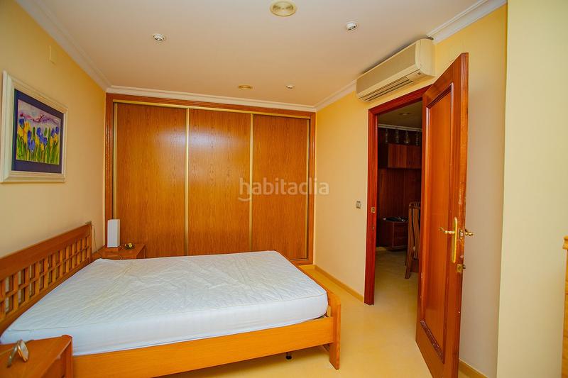 Foto d32c1e4b-c7b7-4d6e-b2f9-1c8ef230e37f. Apartamento se vendenbspapartamentonbspamplio para reformar cerca de lanbspplayanbspdel curanbspennbsp con patio y cochera.nbspel ap en Torrevieja