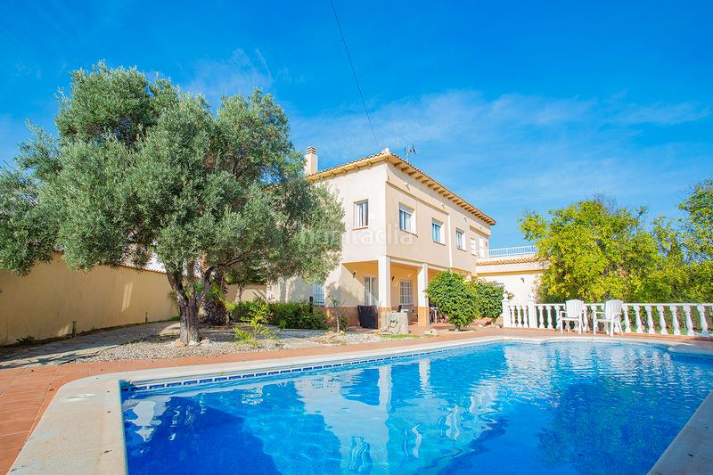 Foto 4a643399-71ff-45d1-8d92-5d663bff08a2. Casa amb calefacció aparcament piscina a Cañada del Molino Torrevieja