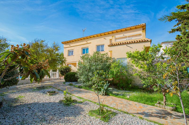 Foto 540a49ce-c85b-4d15-b268-11e6bf9ac722. Casa amb calefacció aparcament piscina a Cañada del Molino Torrevieja