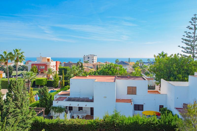 Foto 7a37b1b9-21c2-433e-9259-57143b4e290f. Casa amb calefacció aparcament piscina a Cañada del Molino Torrevieja