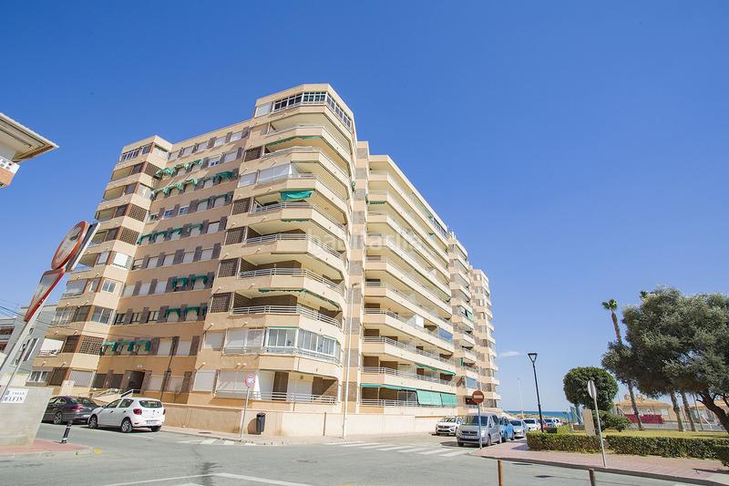 Foto 9dbf6dd3-1121-4b41-b6aa-459e085b4630. Apartment with heating in Los Europeos Torrevieja