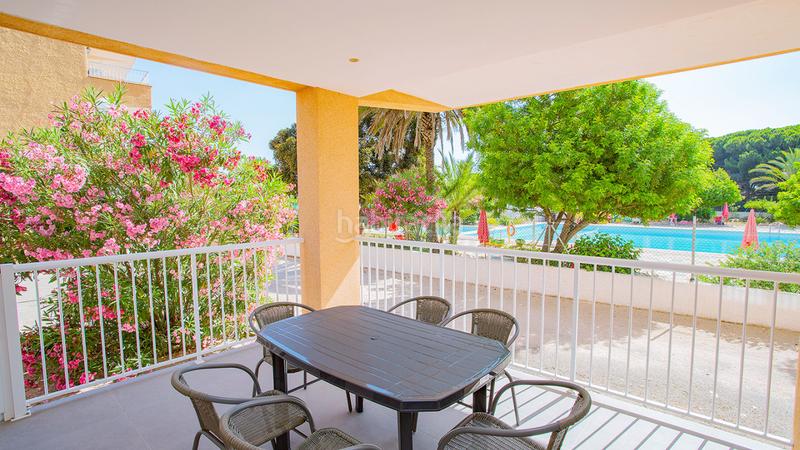 Foto b62a95d2-0580-4b6f-9f5b-541824382a14. Planta baja este precioso apartamento en planta baja, a sólo 300 metros de la playa de la mata, fue completamente reformado en 2021. con 3 dor en Guardamar del Segura