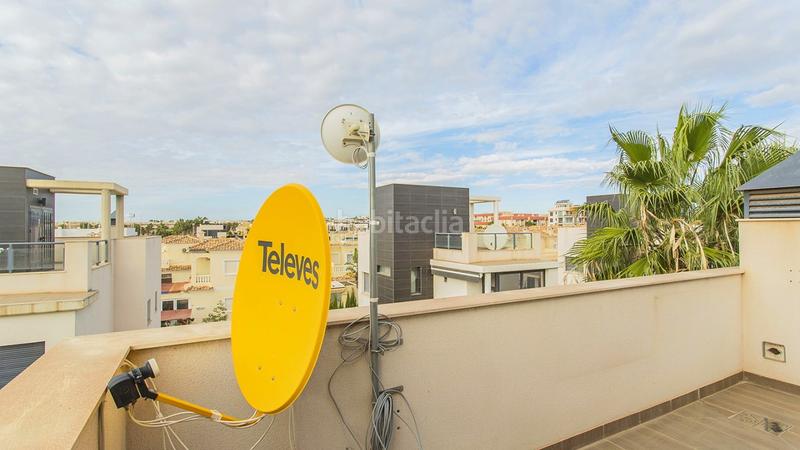 Foto 230dc4af-8994-475b-baeb-9f13e1235bea. Casa con riscaldamento parcheggio piscina in Lomas de Cabo Roig - Los Dolses Orihuela