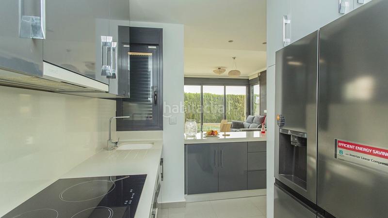 Foto 2e11744b-f587-46f0-84cb-4a7d6f5b4c04. Casa con riscaldamento parcheggio piscina in Lomas de Cabo Roig - Los Dolses Orihuela