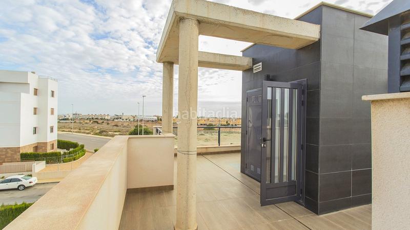 Foto 3691f4d8-6006-4ef9-95a7-4f45a649067b. Casa con riscaldamento parcheggio piscina in Lomas de Cabo Roig - Los Dolses Orihuela