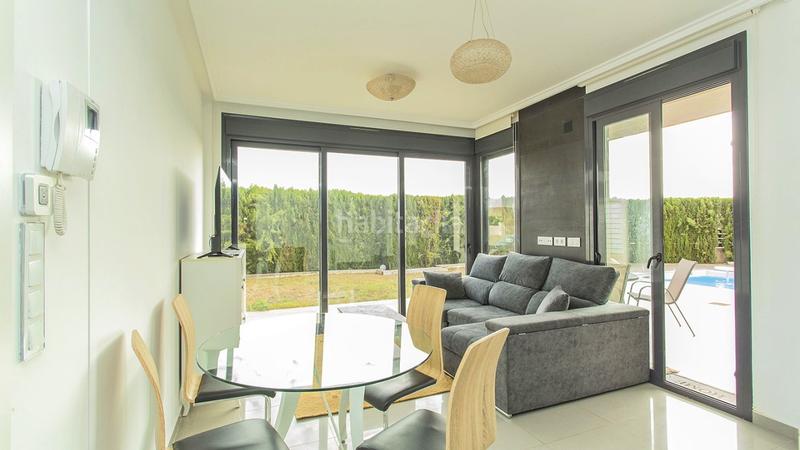 Foto 6795cba7-9dcc-48b2-841e-f20a86f2e91f. Casa con riscaldamento parcheggio piscina in Lomas de Cabo Roig - Los Dolses Orihuela