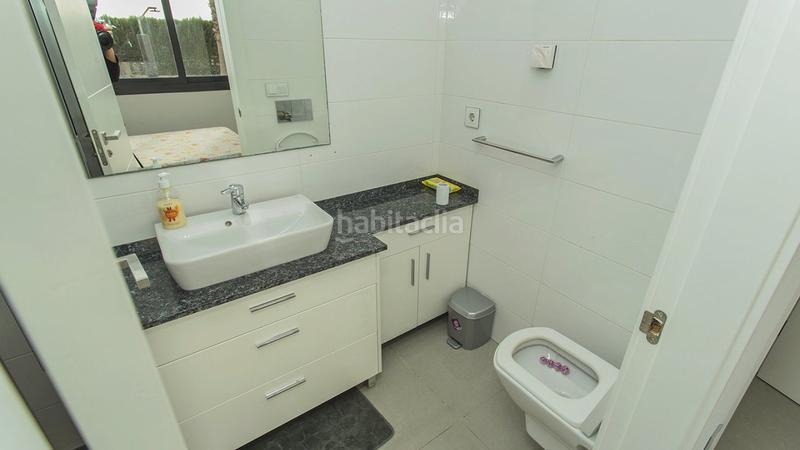 Foto 7c97668b-faff-4bfc-972b-43e39ad43059. Casa con riscaldamento parcheggio piscina in Lomas de Cabo Roig - Los Dolses Orihuela