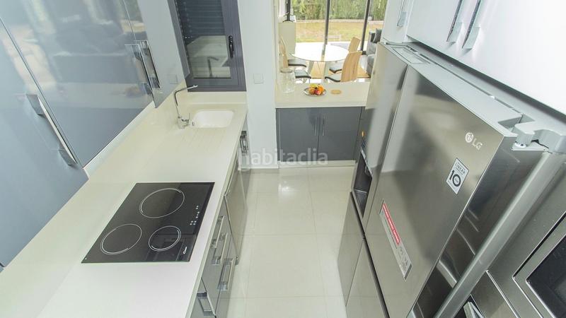 Foto 8353953c-7ead-45a3-b3c7-1f9b2416c9b8. Casa con riscaldamento parcheggio piscina in Lomas de Cabo Roig - Los Dolses Orihuela