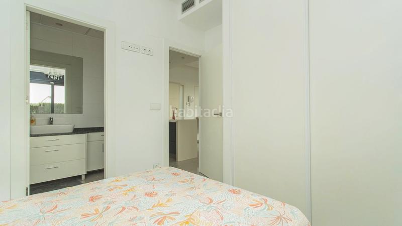 Foto 87ffe35e-f0ee-443d-a5e8-86664f08a818. Casa con riscaldamento parcheggio piscina in Lomas de Cabo Roig - Los Dolses Orihuela