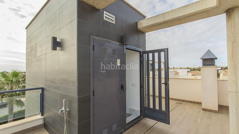 Foto b82cdd07-c5c6-4fd5-bd60-6bd8e20e2259. Casa con riscaldamento parcheggio piscina in Lomas de Cabo Roig - Los Dolses Orihuela