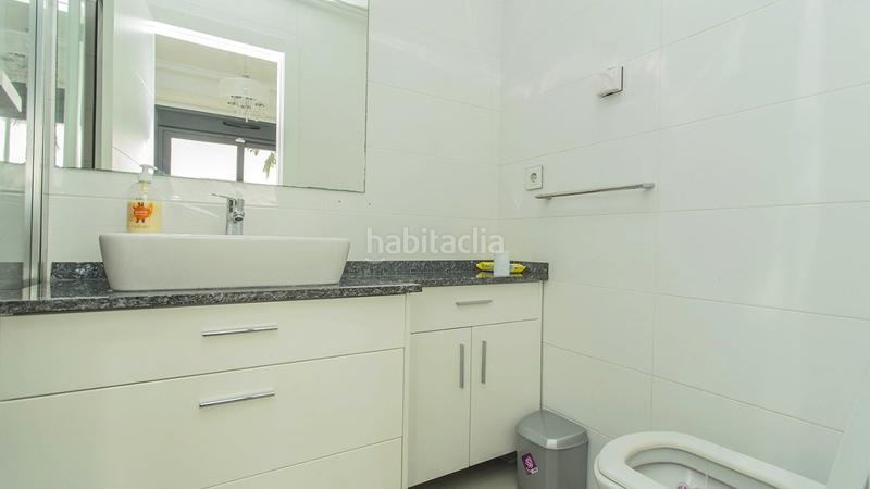 Foto fa66d8f2-8cf1-4f3d-8260-0259bccdc091. Casa con riscaldamento parcheggio piscina in Lomas de Cabo Roig - Los Dolses Orihuela