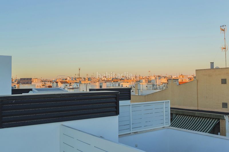 Foto 2a35c702-4e91-4eb2-b338-c929480b3dce. Apartament amb calefacció aparcament piscina a Centro - Muelle Pesquero Torrevieja