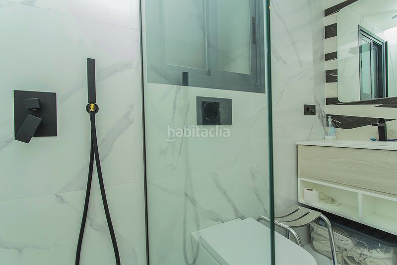 Foto 3a7dabb9-c464-4220-b05e-ed51764d8e5f. Apartament amb calefacció aparcament piscina a Centro - Muelle Pesquero Torrevieja