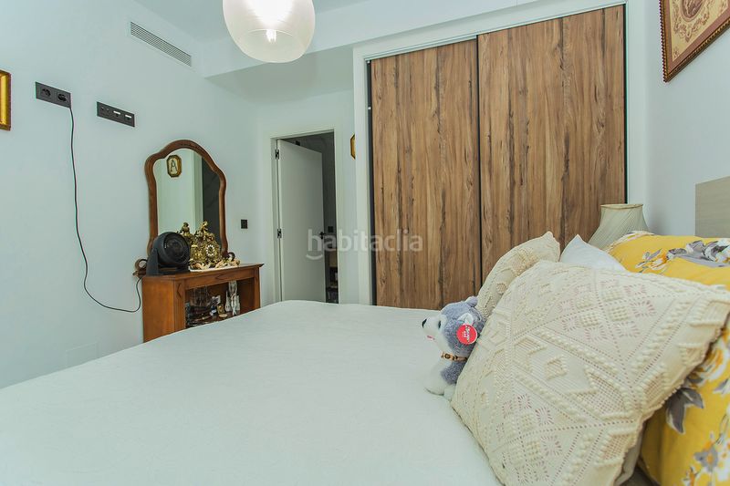 Foto a1f457bb-d4c8-4e1c-afc8-68a665dd40e8. Apartament amb calefacció aparcament piscina a Centro - Muelle Pesquero Torrevieja